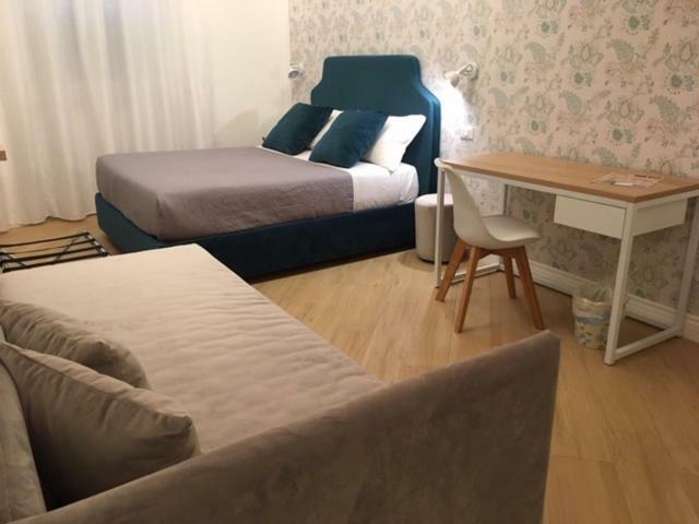Affreschi A San Pietro Bed & Breakfast Рим Екстериор снимка